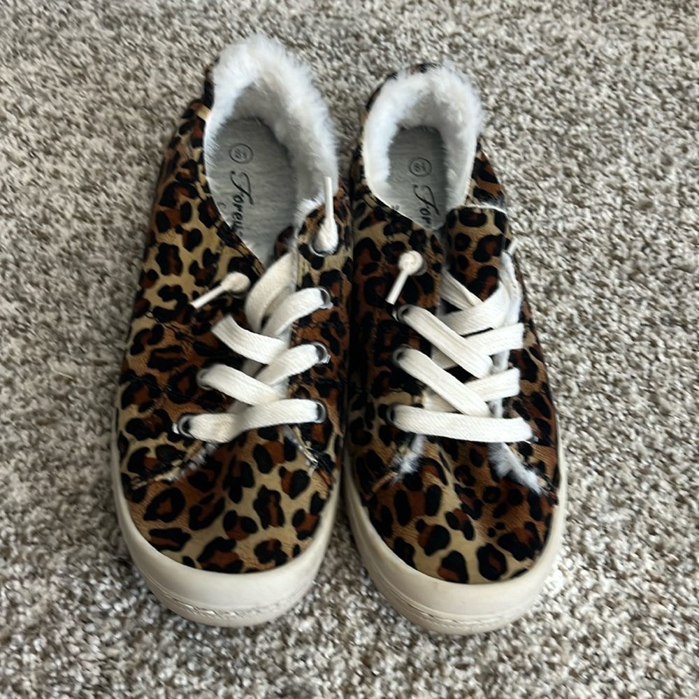 Animal print casual shoes